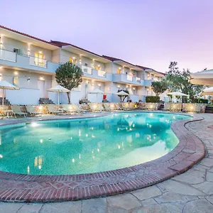 Ξενοδοχείο με διαμερίσματα Nikiforos Village Χανιώτη