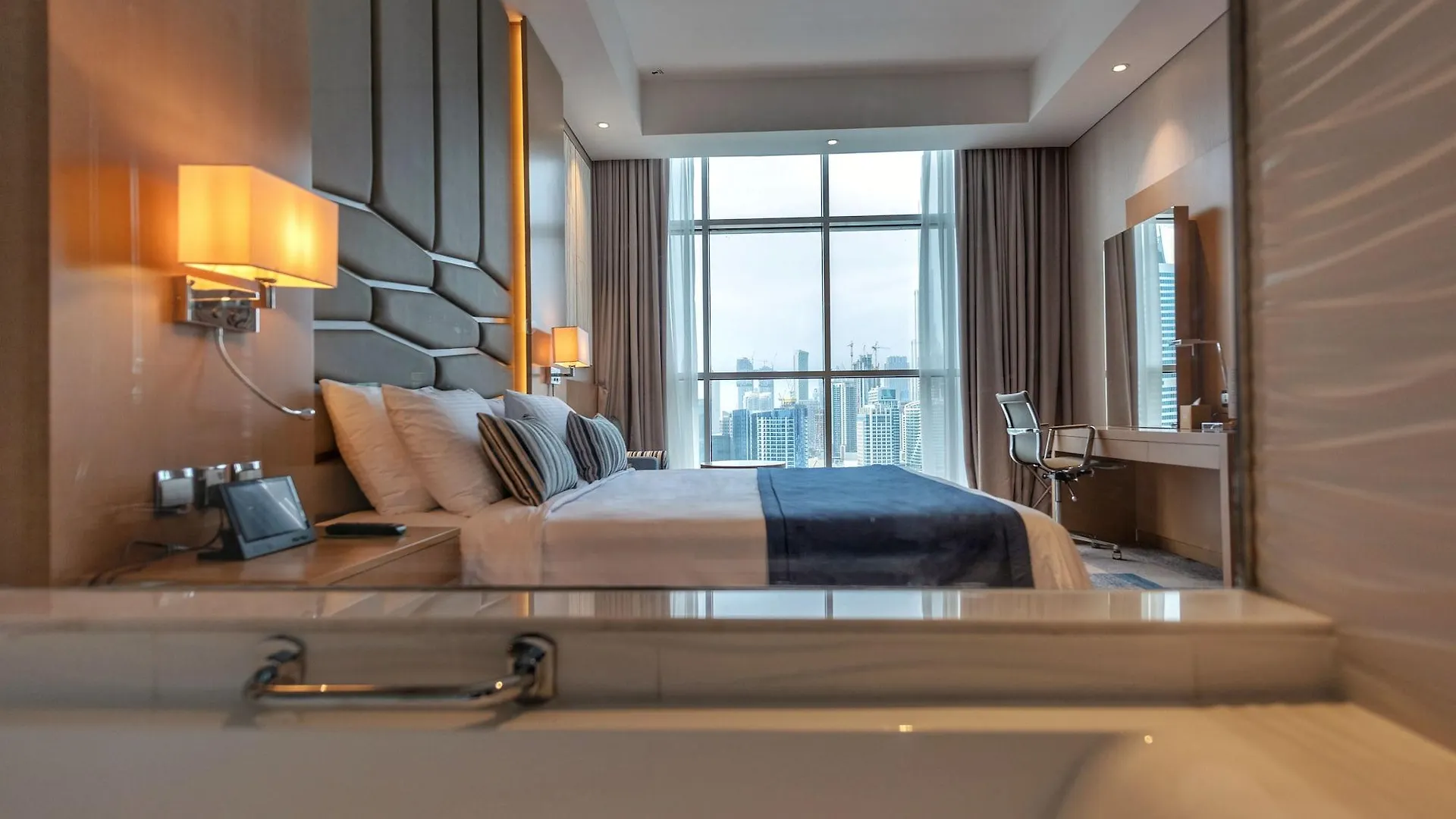 Canal Central Hotel Business Bay Dubai