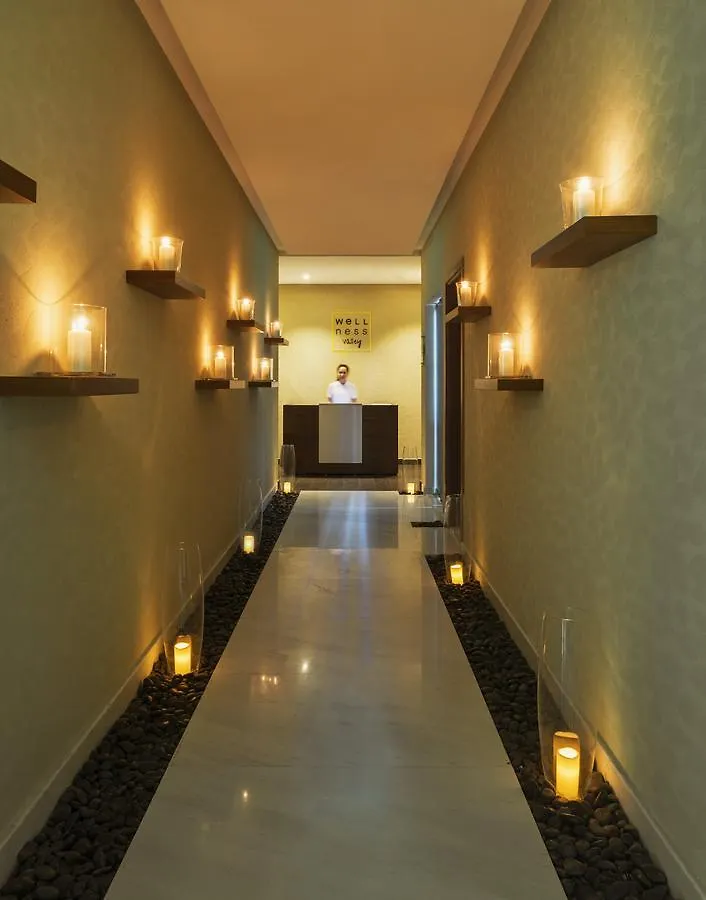 Canal Central Hotel Business Bay Dubai 5*,