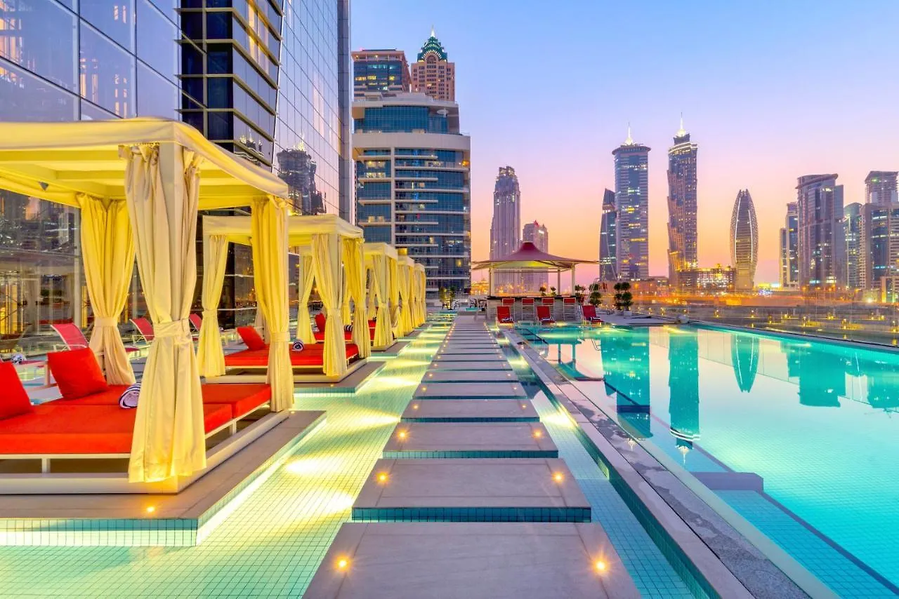Canal Central Hotel Business Bay Ντουμπάι 5*,