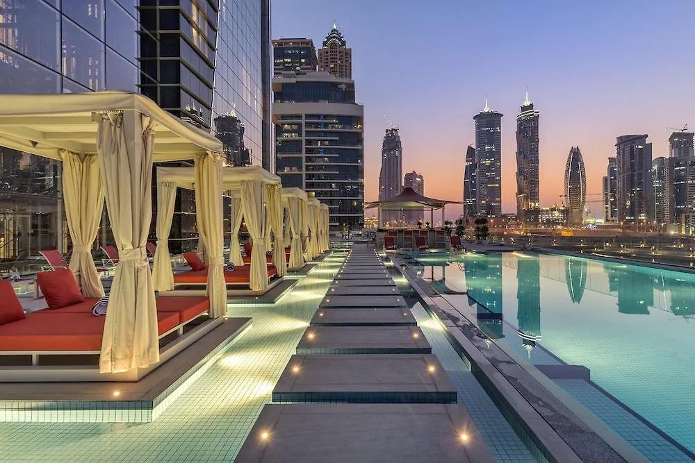 Canal Central Hotel Business Bay Ντουμπάι 5*,